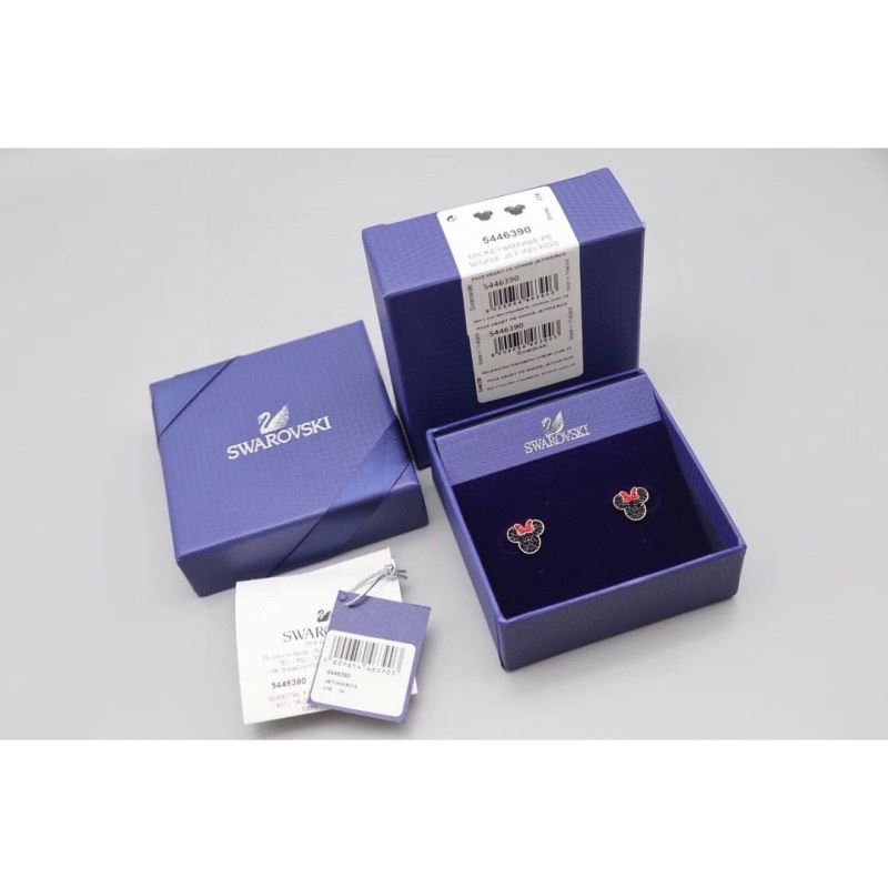 G*u*i earrings